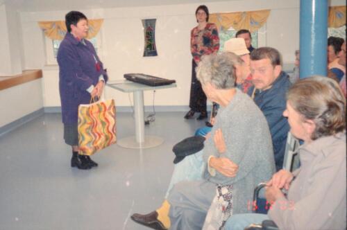 2003 12 15-obisk-v-domovih-upokojencev-sken-RL-2021-04-14-11